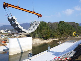 佐賀県（松浦川）施工中